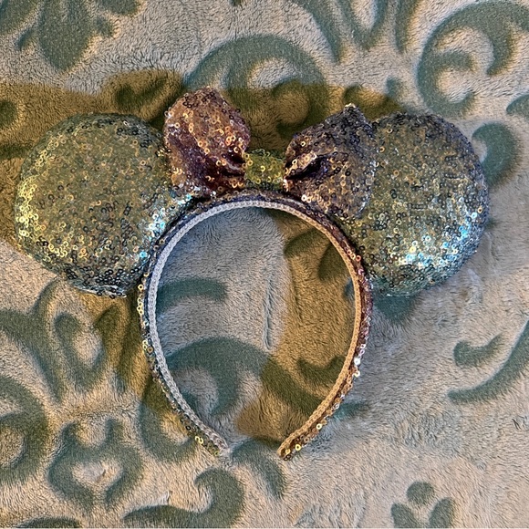 Sparkly Green and Purple Disney Mickey Minnie Ears - Picture 2 of 4